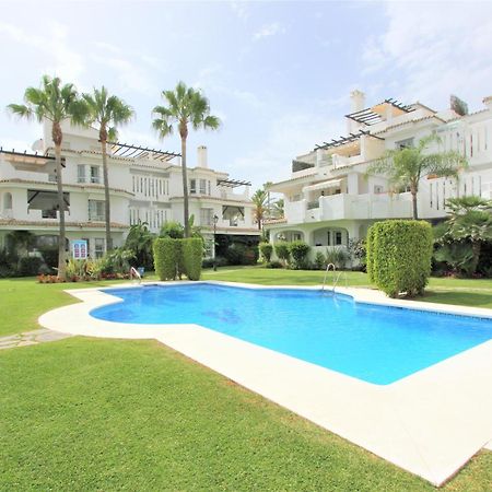 Apartamentos Naranjos Del Sol Marbella Kültér fotó