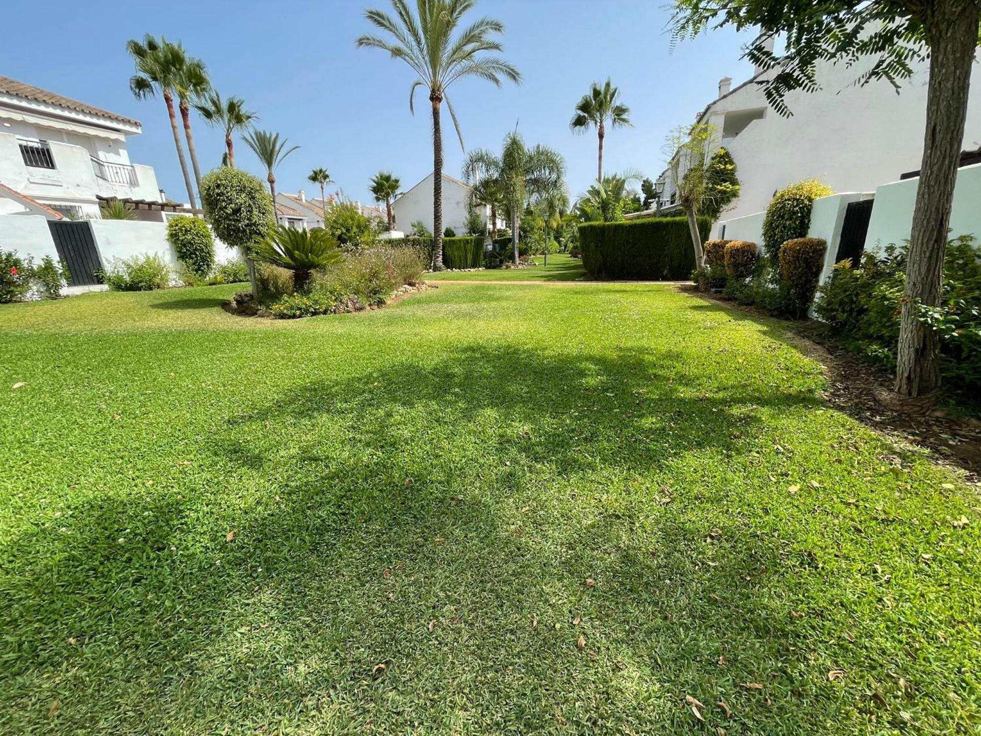 Apartamentos Naranjos Del Sol Marbella Kültér fotó
