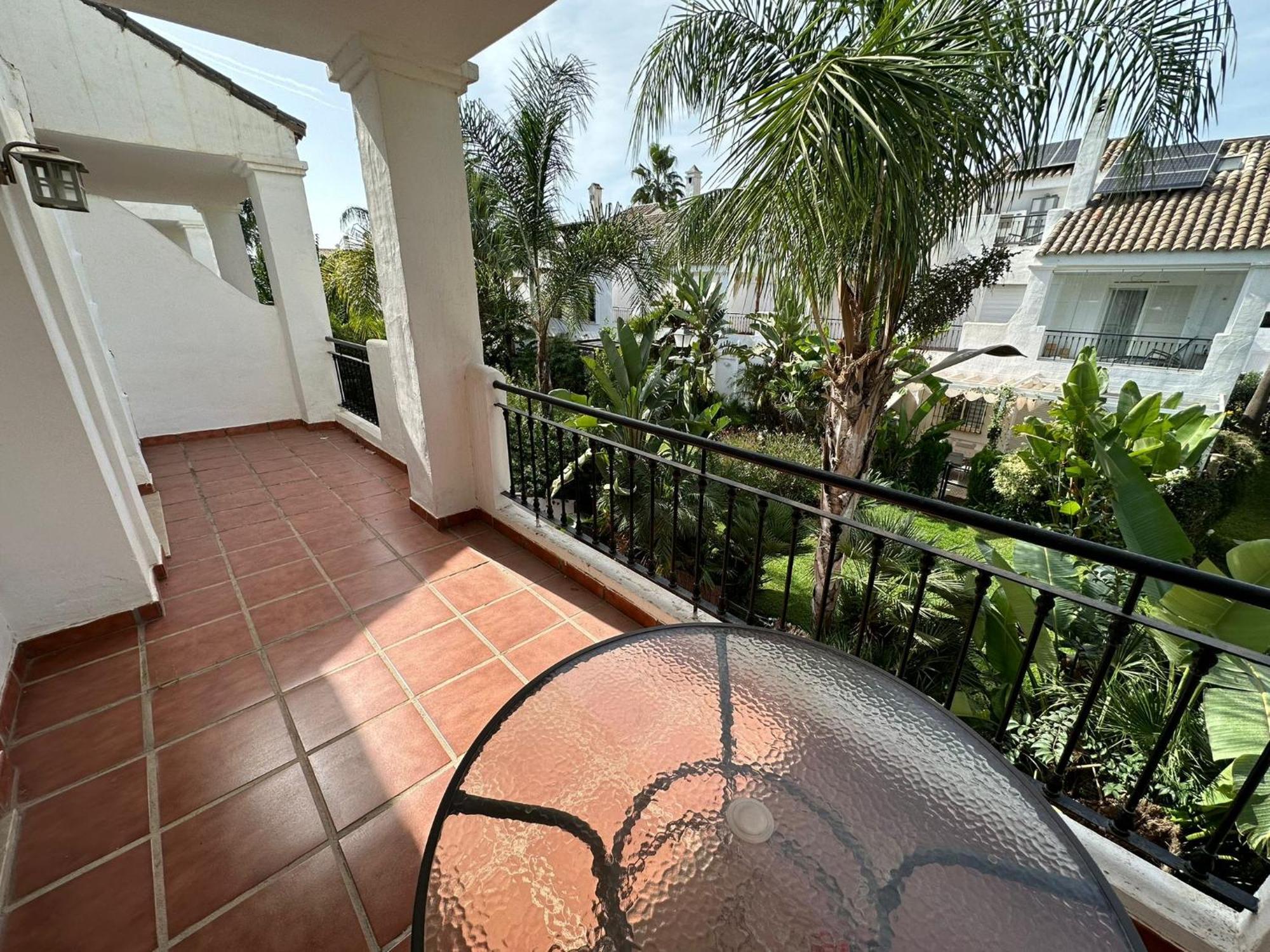 Apartamentos Naranjos Del Sol Marbella Kültér fotó