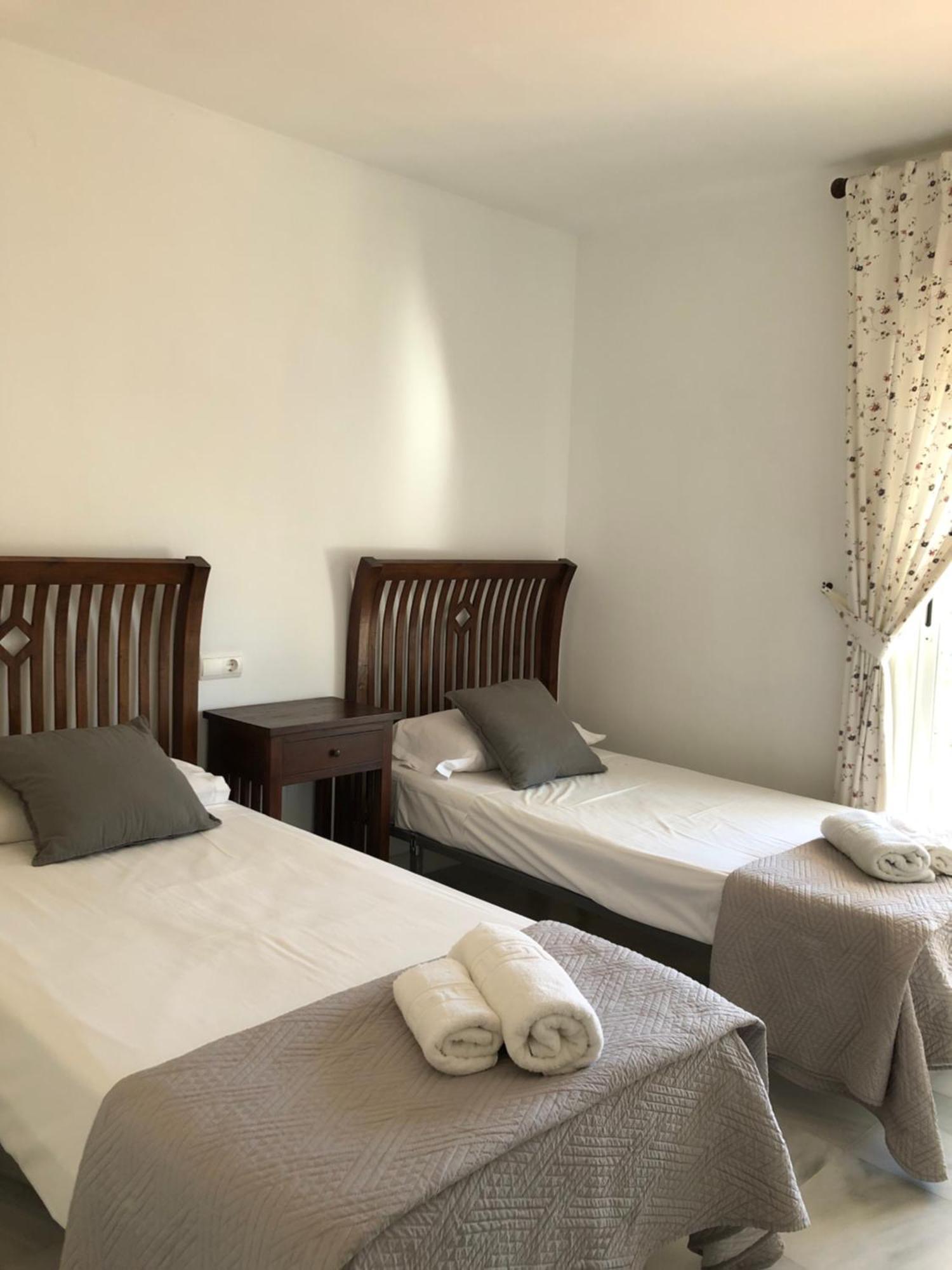 Apartamentos Naranjos Del Sol Marbella Kültér fotó