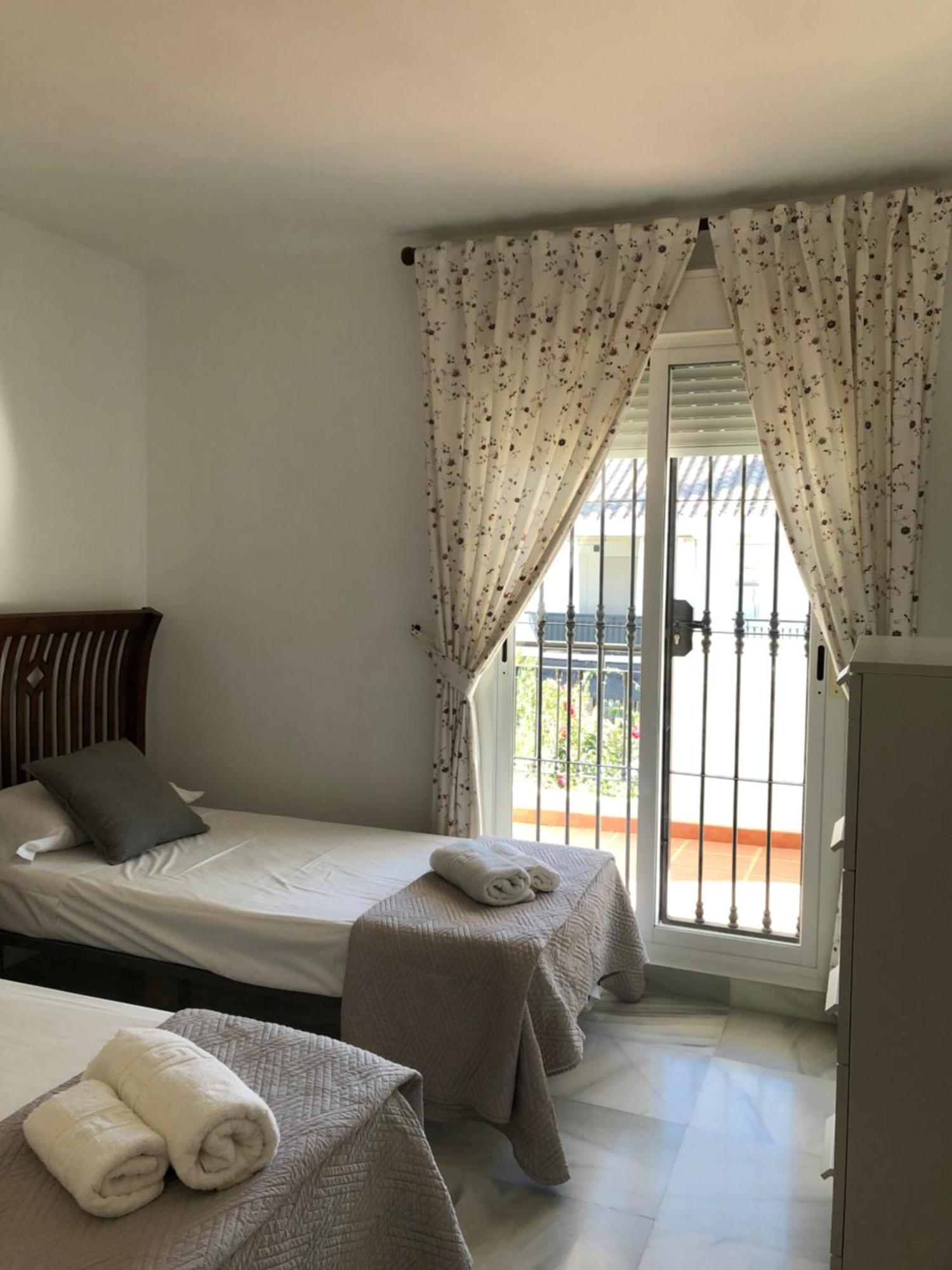 Apartamentos Naranjos Del Sol Marbella Kültér fotó