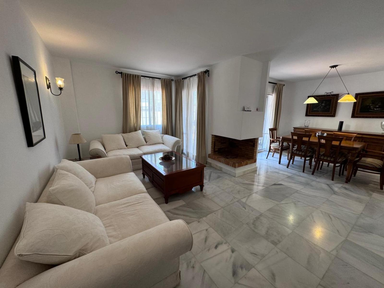 Apartamentos Naranjos Del Sol Marbella Kültér fotó
