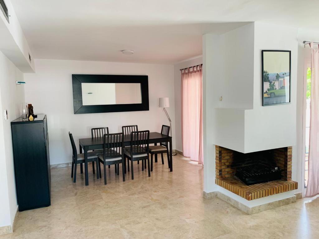 Apartamentos Naranjos Del Sol Marbella Kültér fotó