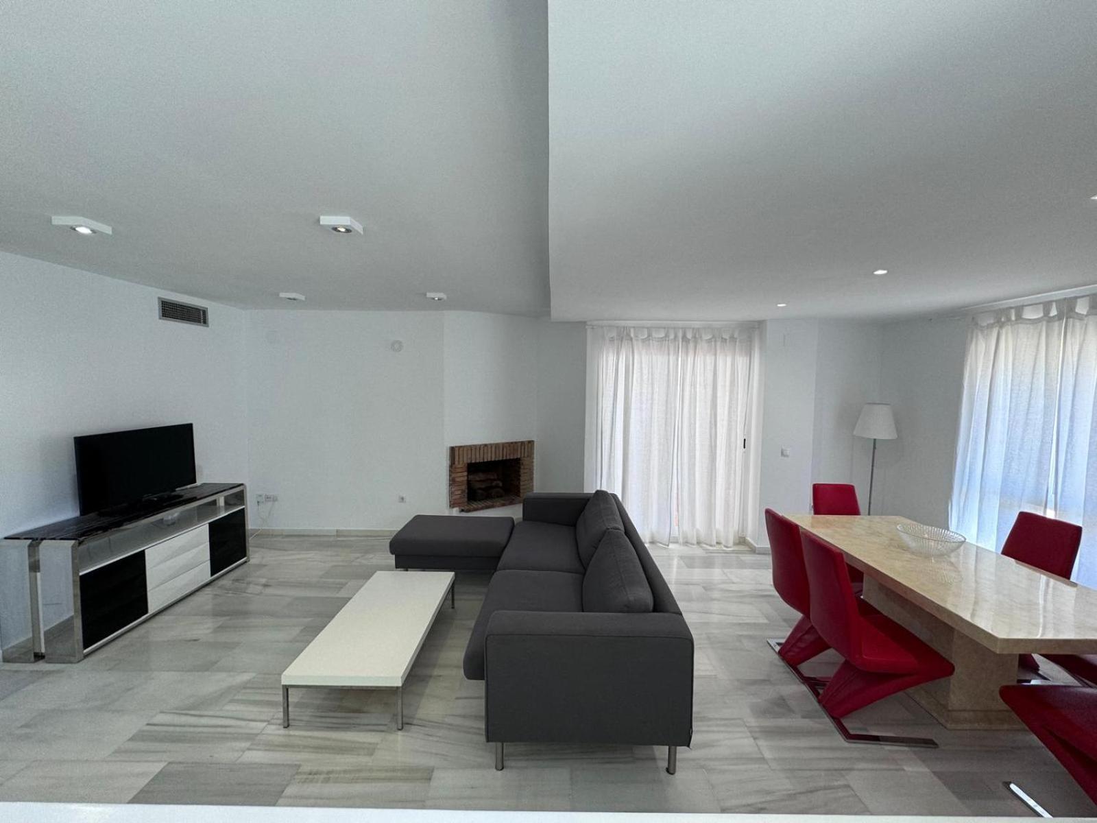 Apartamentos Naranjos Del Sol Marbella Kültér fotó