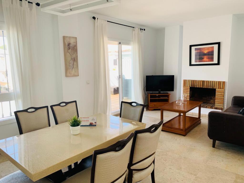 Apartamentos Naranjos Del Sol Marbella Kültér fotó