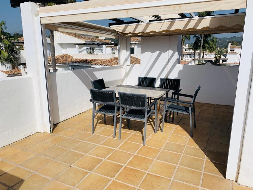 Apartamentos Naranjos Del Sol Marbella Kültér fotó